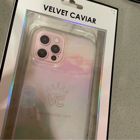 NIB Velvet Caviar White Opal iPhone 12/ 12Pro Case - Picture 9 of 15